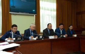 Монголбанкны Хяналтын зөвлөлийн дарга, гишүүдэд  нэр дэвшигчдийг томилох асуудлыг хэлэлцлээ