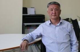 Л.Дуурсах: Монголчуудад хөгжлийн шинэ баримт бичиг биш хөгжүүлэх аргачлал хэрэгтэй байна