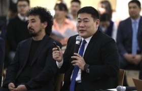 Ерөнхий сайд Л.Оюун-Эрдэнэ соёл урлагийн салбарынхантай уулзаж байна
