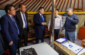 Гэр хорооллын айл өрхийг цахилгаан халаагуур, бүх төрлийн хийн түлшинд шилжүүлэх бэлтгэл ажлыг зуны саруудад ч тасралтгүй үргэлжлүүлэхийг Ерөнхий сайд үүрэгдэв