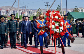 ДАЯН ДЭЛХИЙД МОНГОЛ ЦЭРГИЙН ЯРУУ АЛДАР БАДАРТУГАЙ