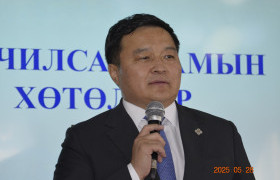 Дундговь аймгийн намын гишүүдтэй уулзаж, үндсэн дүрмийн хэлэлцүүлэгт оролцлоо