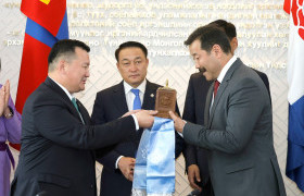 УИХ ДАХЬ МАН-ЫН БҮЛГИЙН ДАРГААР УИХ-ЫН ГИШҮҮН Ж.БАТ-ЭРДЭНИЙГ ТОМИЛЛОО