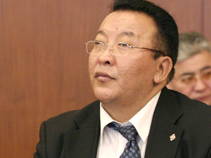 Д.Ганхуяг:Монгол Улс гэнэтийн биш байнгын ашгийн татвартай болох ёстой 