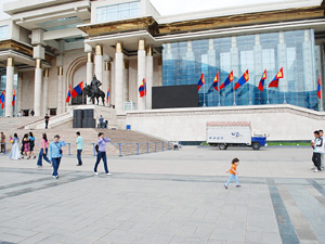  Олон улсын Парламентчид Монголд ирнэ