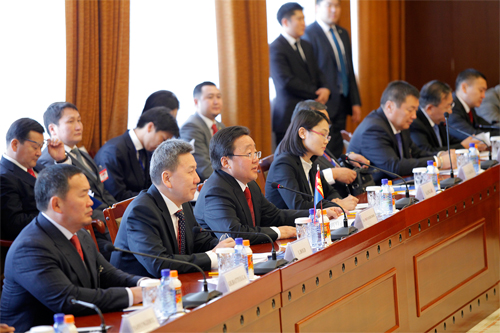 Монгол Улсын Ерөнхийлөгч Канад Улсын Амбан захирагч нар албан ёсны хэлэлцээ хийв