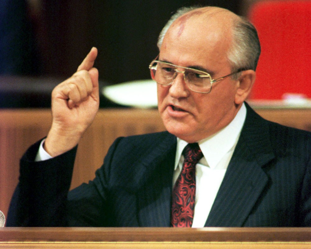 Оросууд Горбачевыг үнэн голоосоо үзэн яддаг