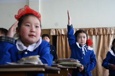 Монголын хөгжлийг мэдлэгийн эдийн засгаар харж байна