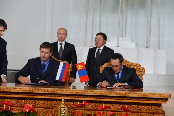 Монгол Оросын Хууль зүйн сайдууд Хамтын ажиллагааны хэлэлцээрээ шинэчлэн батлав