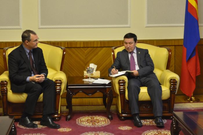 Дэлхийн банкны Монгол дахь суурин төлөөлөгчийг хүлээн авч уулзав