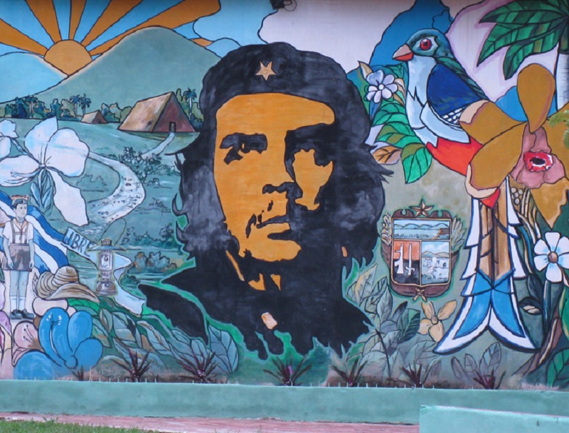 Куб улс социализмын дурсгалт газар байхаа больж байна