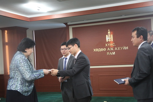 Р.Бурмаа сайд Азийн хөгжлийн банкны төлөөлөгчдийг хүлээн авч уулзав