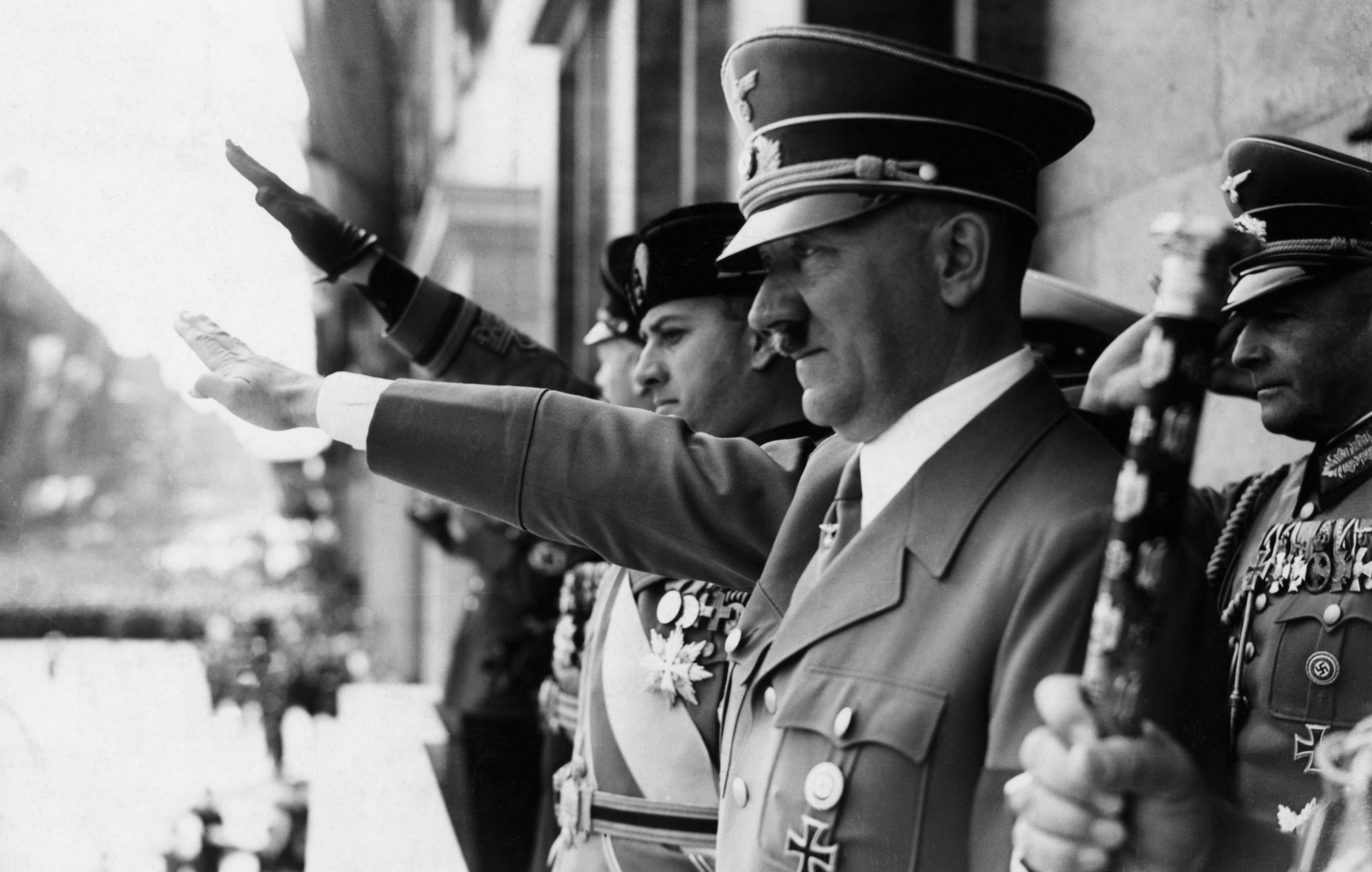Адольф Гитлерийн  сүүлчийн мөчүүд