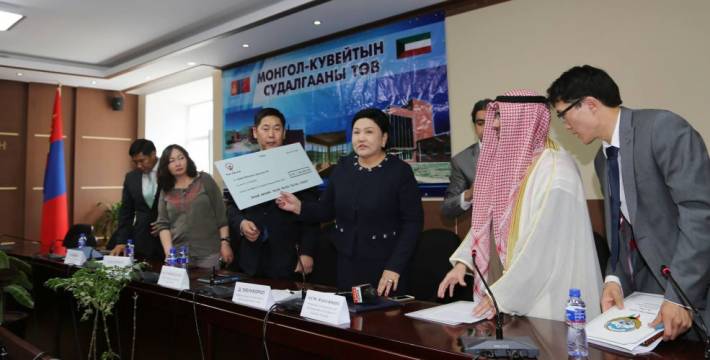 Монгол, Кувейтын судалгааны төвийн эхний жилийн санхүүжилтийг хүлээлгэн өглөө