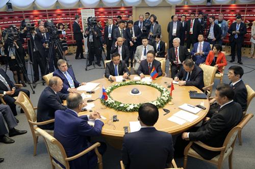 Монгол, Орос, Хятадын төрийн тэргүүн нарын дээд түвшний уулзалт болов