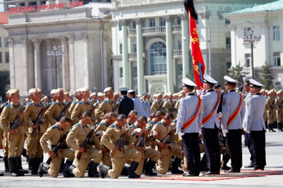 Мянган оюутан- цэрэг Чингисийн талбайд тангараг өргөлөө