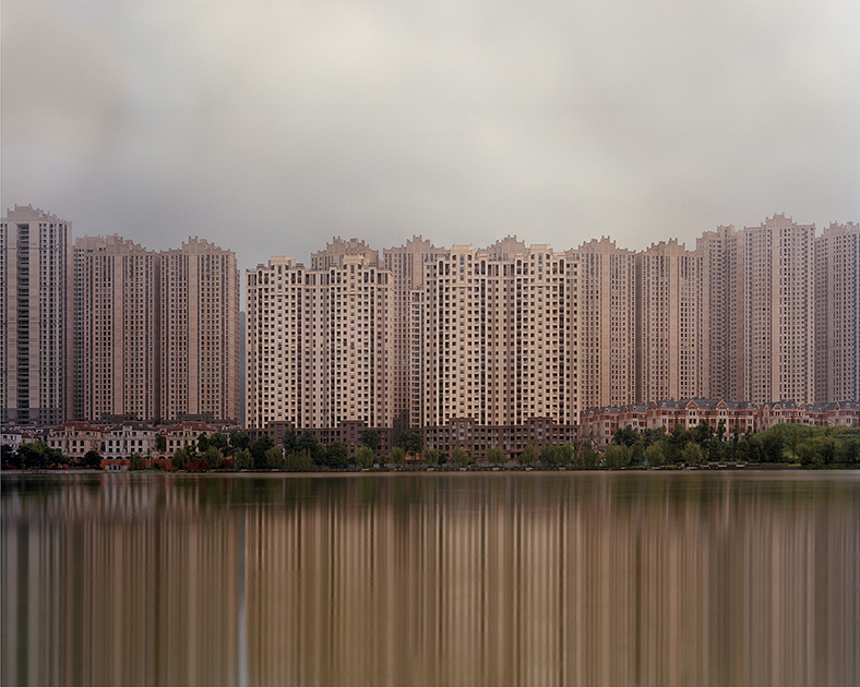 Түрээслэгч, худалдан авагчгүй болсон Хятадын барилгын мега-төслүүд