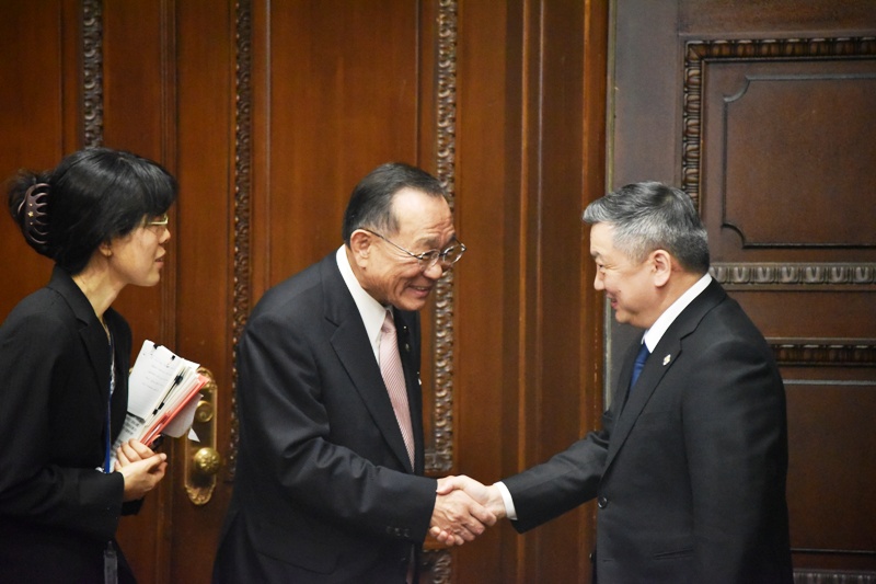 УИХ-ын дарга З.Энхболд Япон Улсын парламентын Зөвлөхүүдийн танхимын дарга М.Ямазакитай уулзалт хийв