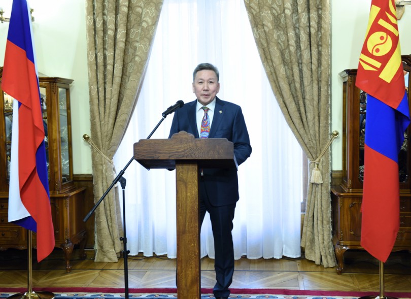 “Монгол, Орос дахь улстөрийн үйл явцын онцлогууд” номын нээлт Москва хотод боллоо