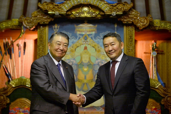 Монгол Улсын Ерөнхийлөгч Х.Баттулгад Япон Улсын Парламентын Төлөөлөгчдийн танхимын дарга Т.Оошима бараалхлаа