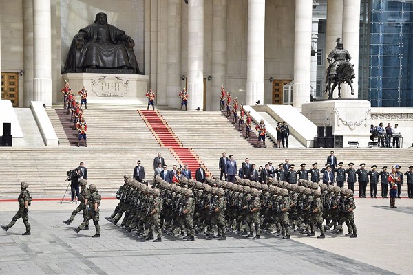 Монгол Улсын Ерөнхийлөгч, Зэвсэгт хүчний ерөнхий командлагч Х.Баттулгад хүндэтгэл үзүүлэх цэргийн ёслолын жагсаал боллоо