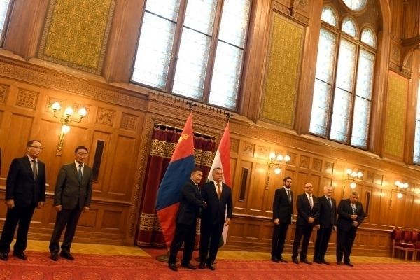 Монгол Улсын Ерөнхийлөгчид Унгар Улсын Ерөнхий сайд В.Орбан бараалхлаа