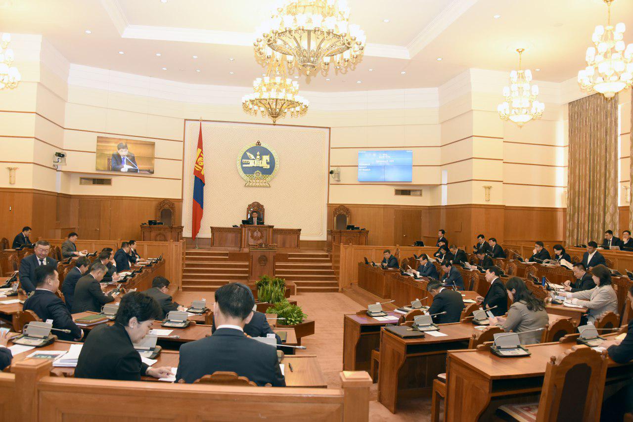 Монгол Улсын нэгдсэн төсвийн 2019 оны төсвийн хүрээний мэдэгдлийг хэлэлцлээ