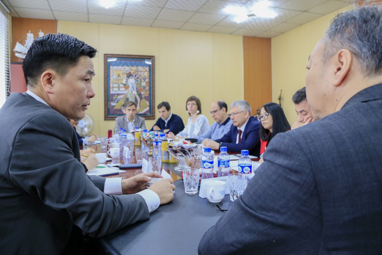 Дээд боловсролын олон улсын магадлан итгэмжлэлийн шинжээчид Монголд ажиллаж байна