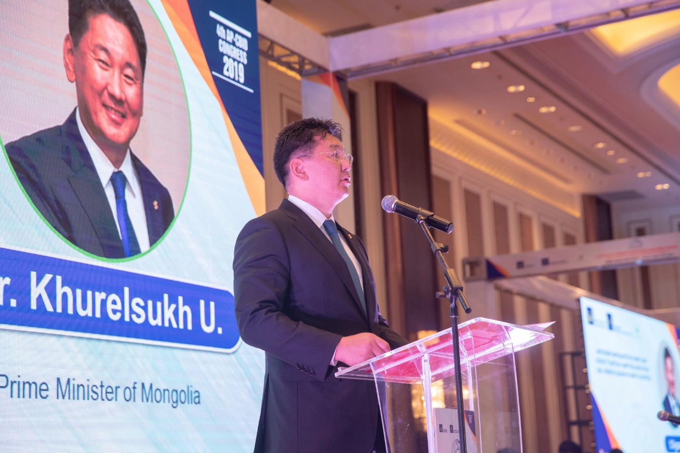 У.Хүрэлсүх: Монгол Улс хөгжлийн бэрхшээлтэй иргэн бүртээ анхаарал, халамж тавьж ажиллах ёстой
