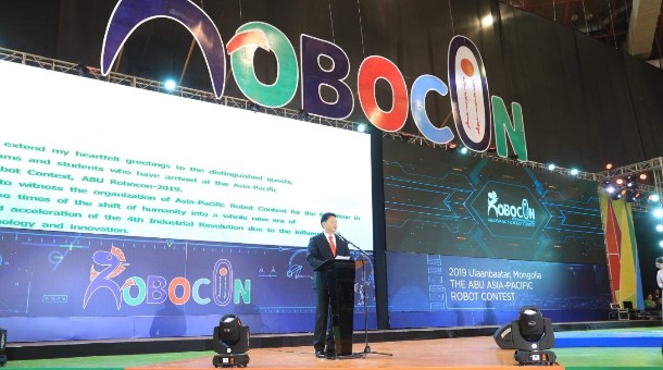 Ерөнхий сайд У.Хүрэлсүх "ABU ROBOCON-2019 MONGOLIA" тэмцээнд оролцогчдод амжилт хүслээ