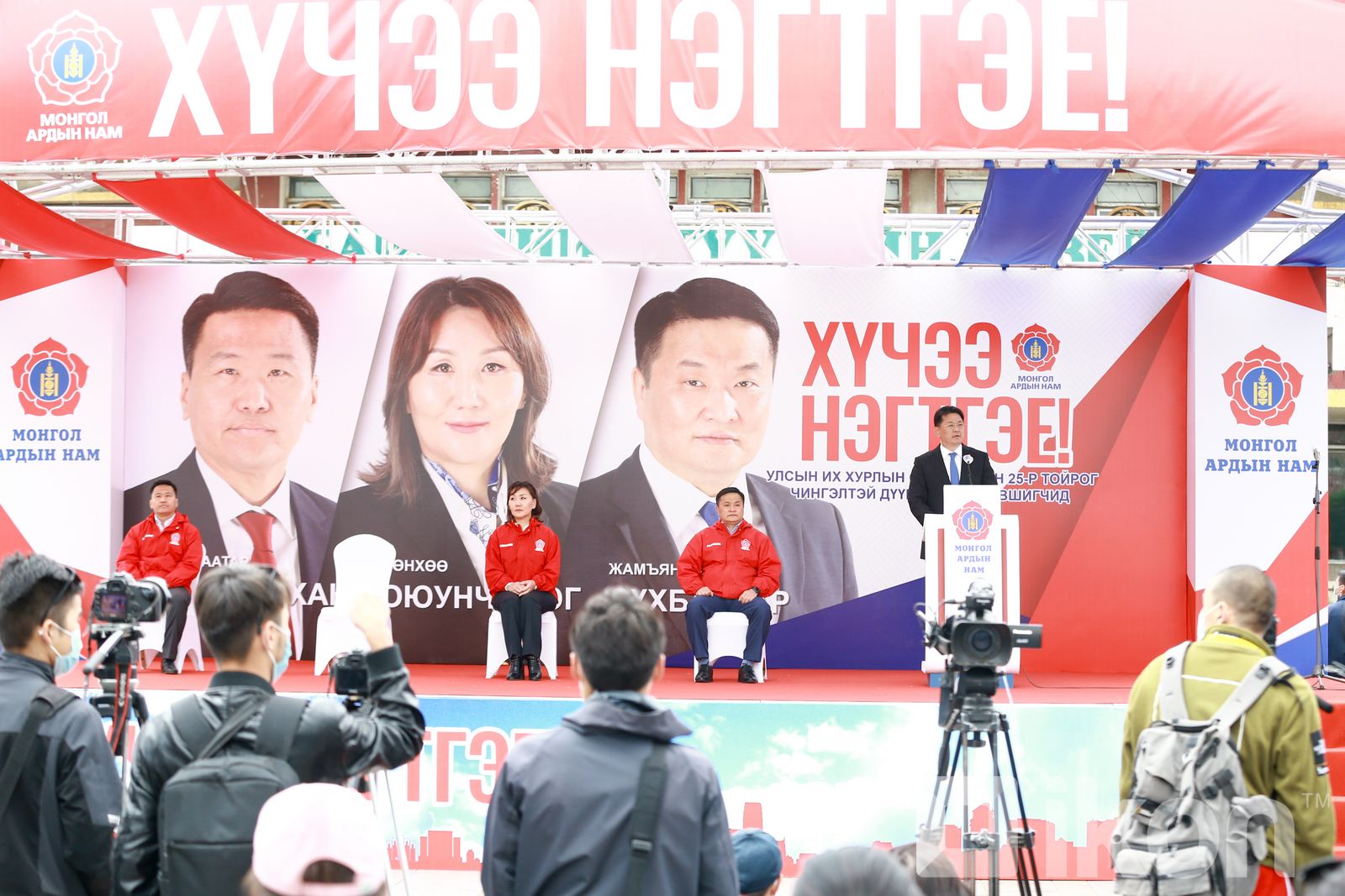 Монгол Улсын ерөнхий сайд У.Хүрэлсүх Чингэлтэй дүүргийн иргэд сонгогчидтой уулзлаа