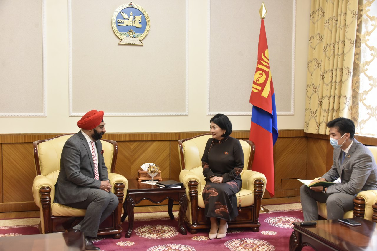 Монгол-Энэтхэгийн парламентын бүлгийн дарга Б.Саранчимэг БНЭУ-аас Монгол улсад суугаа элчин сайд М.П.Сингхтэй уулзлаа