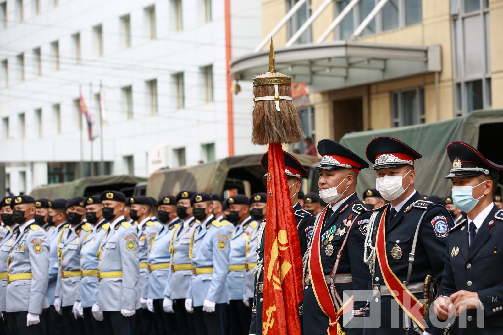 Монгол Улсын Ерөнхийлөгч У.Хүрэлсүхэд Улаанбаатар цэргийн хүрээний анги нэгтгэлүүд хүндэтгэл үзүүллээ