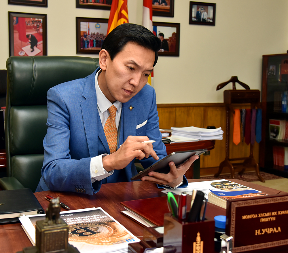 Н.Учрал: Монгол улсыг цаашид мэдээллийн технологийн салбар “тэжээнэ”