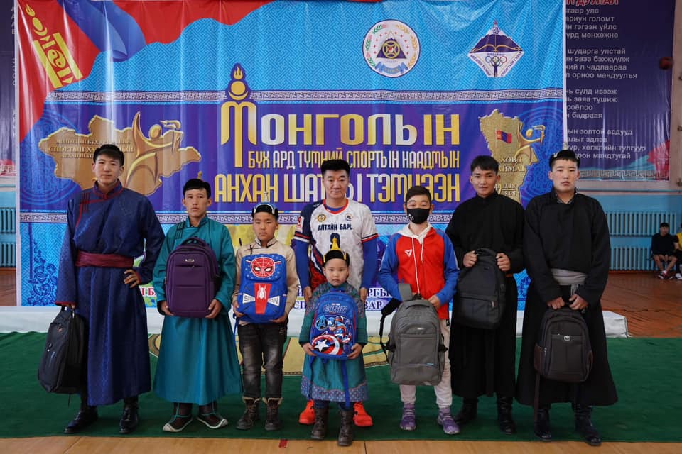 “Босоо Заяатай Монгол” хүүхдийн үндэсний бөхийн барилдаан боллоо