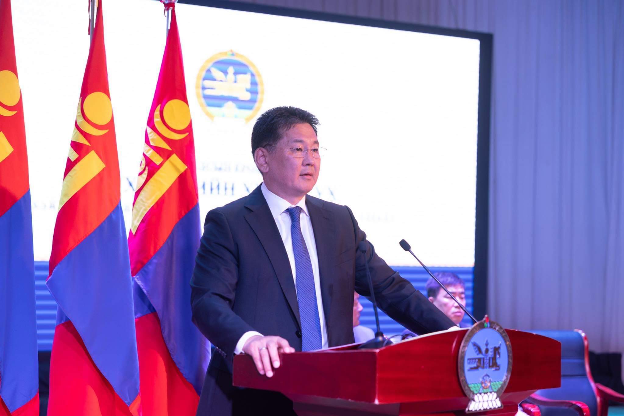 Монгол Улсын Ерөнхийлөгч Ухнаагийн Хүрэлсүх Хэнтий аймгийн иргэдтэй уулзлаа