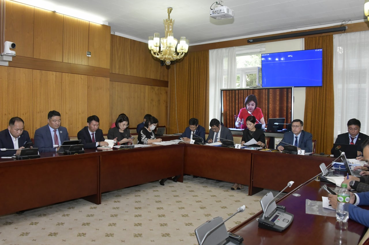 “Монгол Улсын 2021 оны төсвийн гүйцэтгэл батлах тухай” Улсын Их Хурлын тогтоолын төслийн хоёр дахь хэлэлцүүлгийг хийв