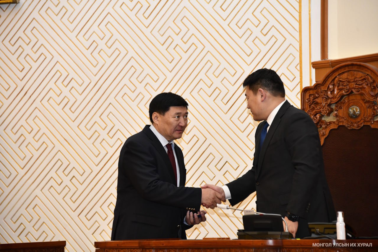 Монгол Улсын Засгийн газрын гишүүн, Эрүүл мэндийн сайдаар  Содномын Чинзориг томилогдлоо