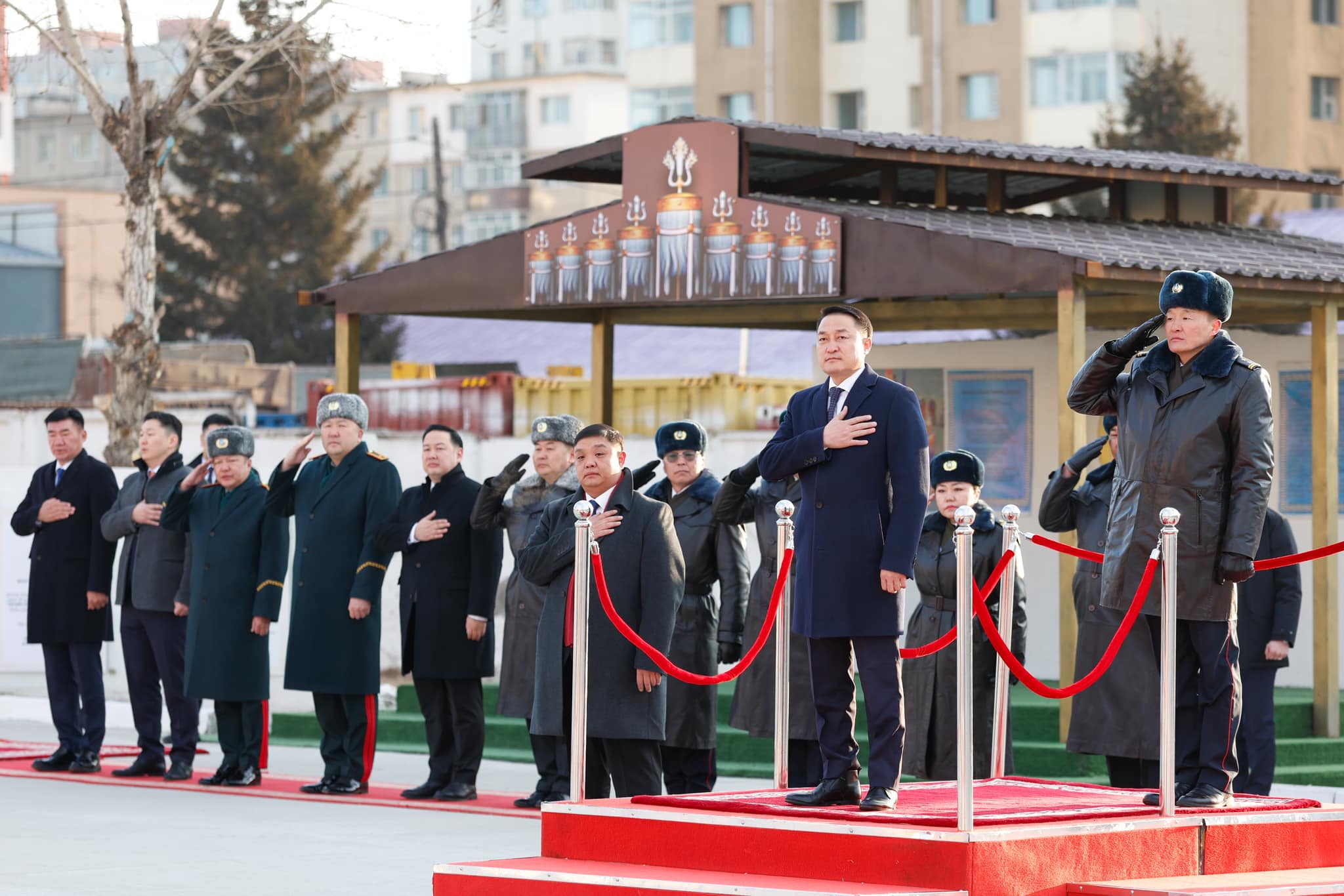 Д.Амарбаясгалан Зэвсэгт хүчний 032 дугаар ангид зочиллоо