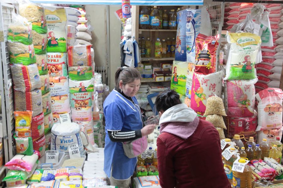 Гаалийн албан татвараас чөлөөлөх тухай хууль хүчингүй болсонд тооцох тухай хуулийн төслийг хэлэлцэж байна