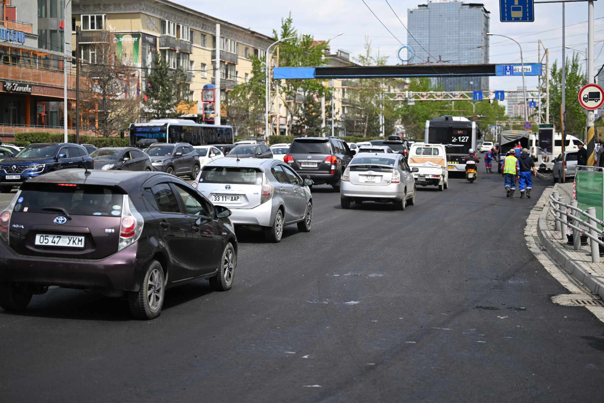 Гранд плазагийн уулзвараас 11 дүгээр сургуулийн уулзвар хүртэлх замыг нээлээ