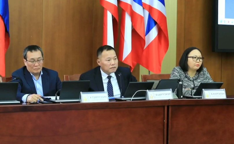 АН-ын бүлэг Ерөнхий сайдад Г.Занданшатарыг томилуулах Ерөнхийлөгчийн саналтай өнөөдөртөө танилцах шаардлагагүй гэж үзлээ