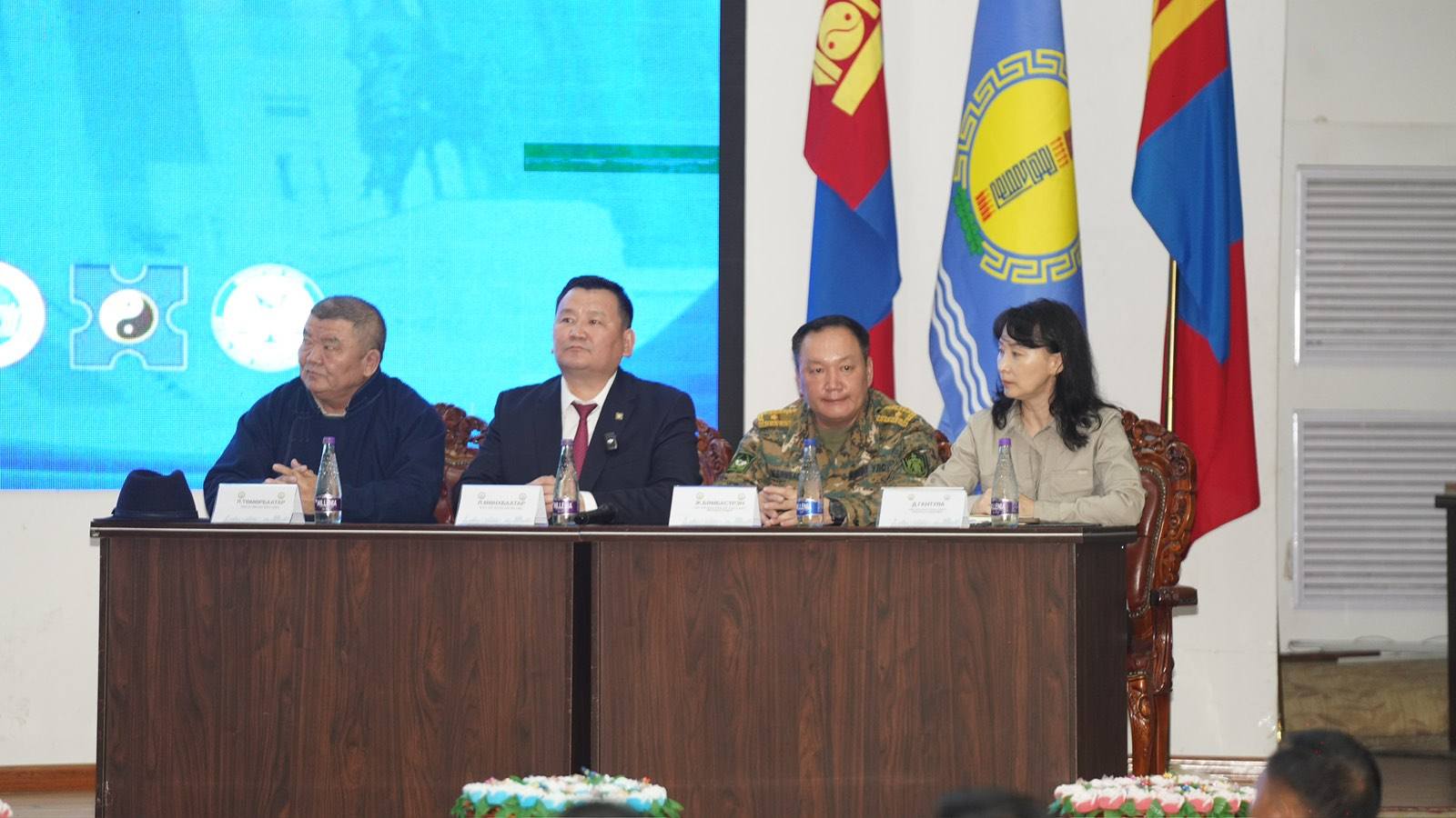 ХУУЛЬ ЗҮЙ, ДОТООД ХЭРГИЙН ЯАМНЫ ХАРЬЯА АГЕНТЛАГ, БАЙГУУЛЛАГЫН АЖИЛТАН, АЛБА ХААГЧИДТАЙ УУЛЗЛАА
